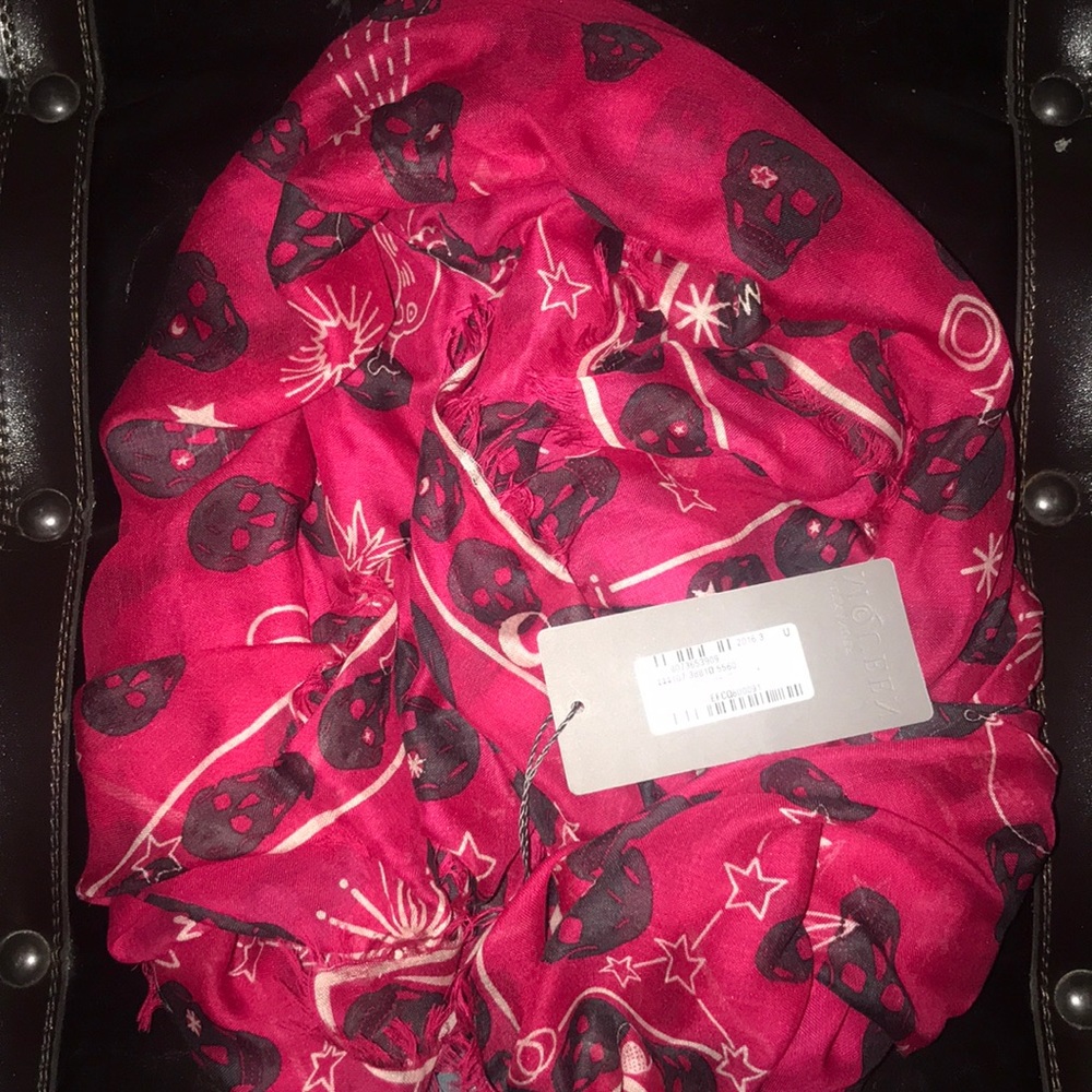 Alexander Mcqueen Skull Scarf